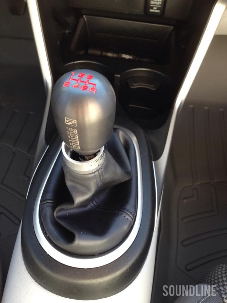 How to remove shift knob from Base manual crz Honda CRZ Hybrid Car